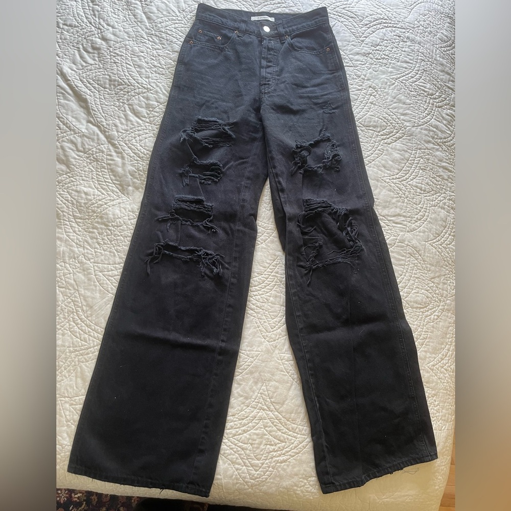 20% OFF 2+ BUNDLES! Pac Sun Baggy Distressed Jeans. Black. Size 24